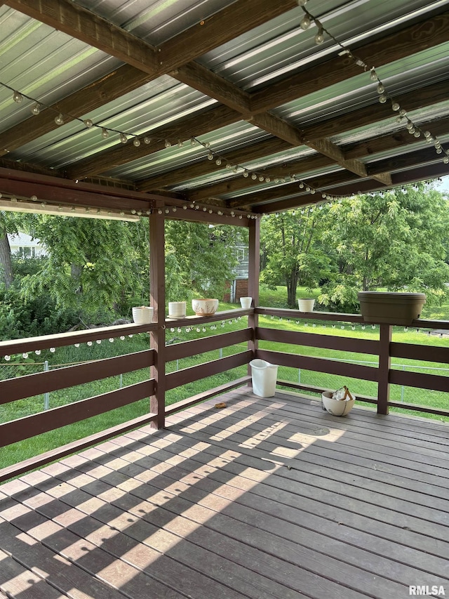 626 N Main St, Lewistown, IL 61542 - view of deck