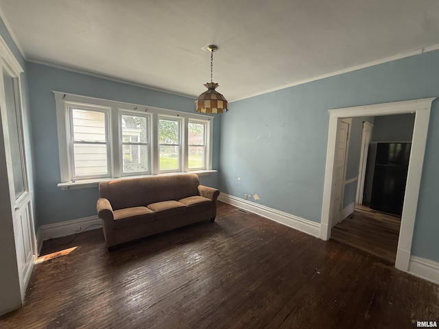 1712 W Bradley Ave, Peoria, IL 61606 - living area with ornamental molding and wood finished floors