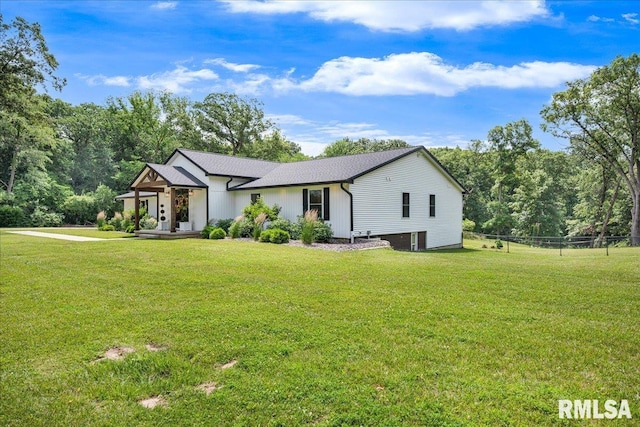 12804 W Dell Rd, Princeville, IL 61559 - view of front of home with a front yard