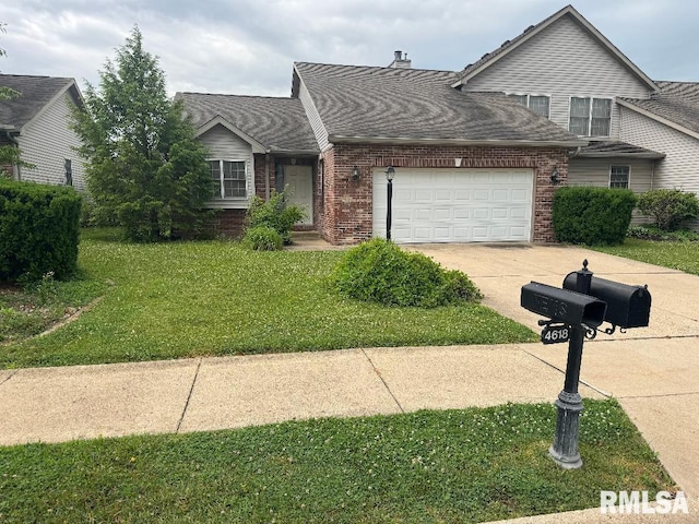 4618 N Weaverridge Blvd, Peoria, IL 61615 - photo 1