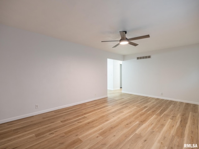 410 Stout Dr, Mackinaw, IL 61755 - empty room featuring ceiling fan and light wood-type flooring