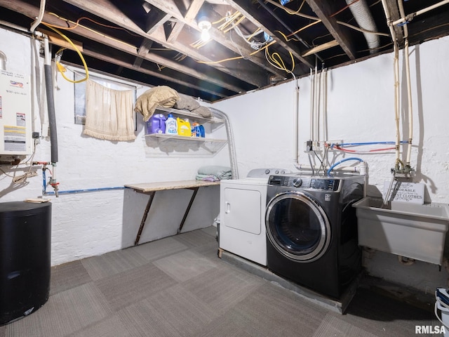 405 Washington St, Pekin, IL 61554 - washroom with independent washer and dryer and carpet flooring