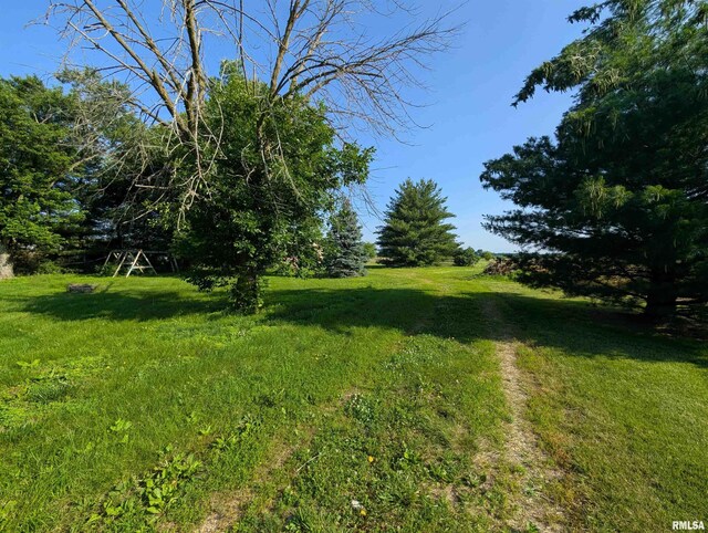 6646 Mason Rd, Manito, IL 61546 - view of grassy yard