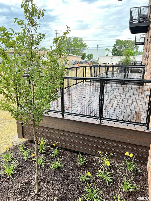 1001 SW Adams St Unit 101, Peoria, IL 61602 - view of wooden deck