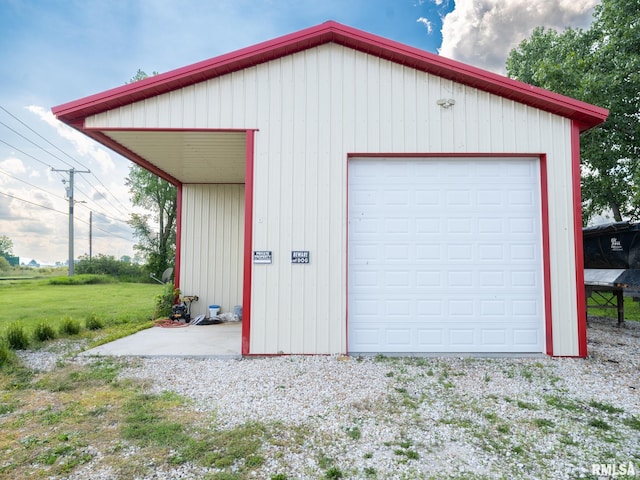 21218 E County Highway 17, Canton, IL 61520 - garage with a detached garage