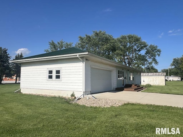 106 W Hickory St, Industry, IL 61440 - photo 2