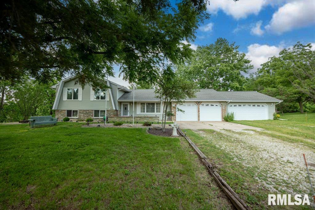 386 Townhall Rd, Metamora, IL 61548 - photo 1