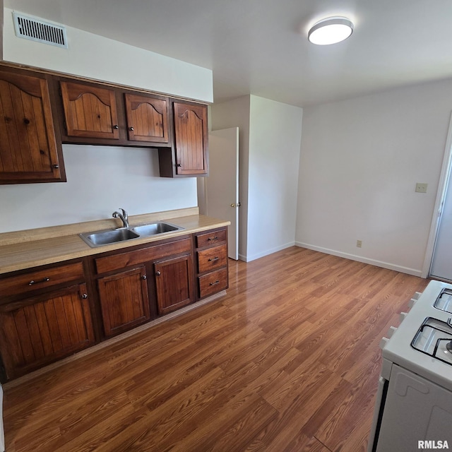 2033 W Forrest Hill Ave, Peoria, IL 61604 - photo 5