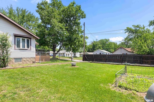 1603 Willow St, Pekin, IL 61554 - view of fenced backyard