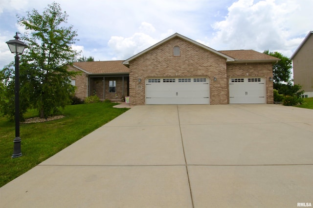 105 Cypress Pt, Washington, IL 61571 - photo 1