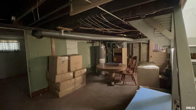 1009 W Armstrong Ave, Peoria, IL 61606 - unfinished basement with water heater and heating unit