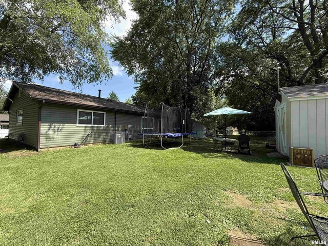 5807 N Andover Ct, Peoria, IL 61615 - photo 23