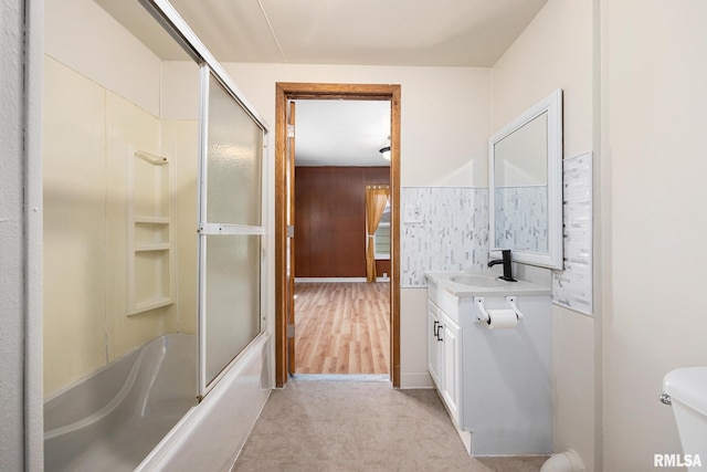 1013 N 2nd St, Pekin, IL 61554 - full bath featuring vanity and enclosed tub / shower combo