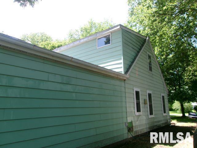 102 N Park Ave, Manito, IL 61546 - view of home's exterior