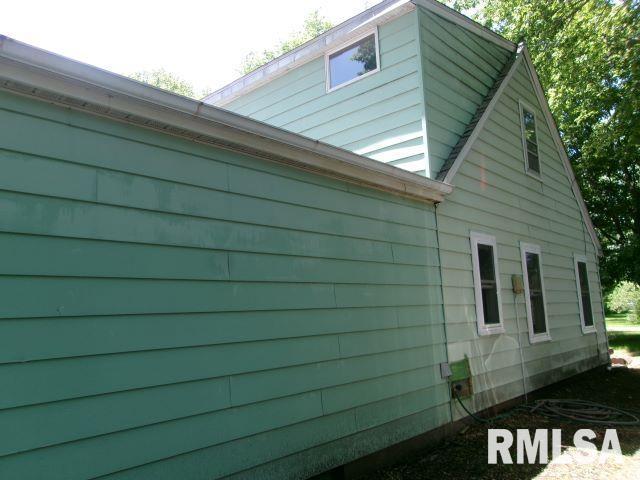 102 N Park Ave, Manito, IL 61546 - view of property exterior