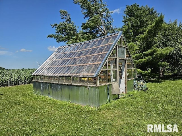 19635 E 800th St, Sciota, IL 61475 - view of greenhouse featuring a lawn