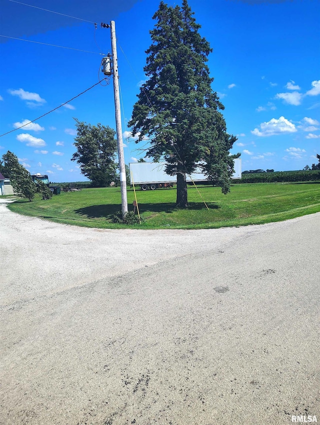 19635 E 800th St, Sciota, IL 61475 - view of street