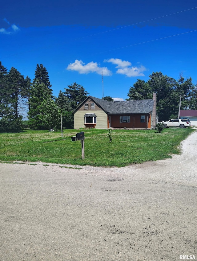 19635 E 800th St, Sciota, IL 61475 - view of front of property with a front yard
