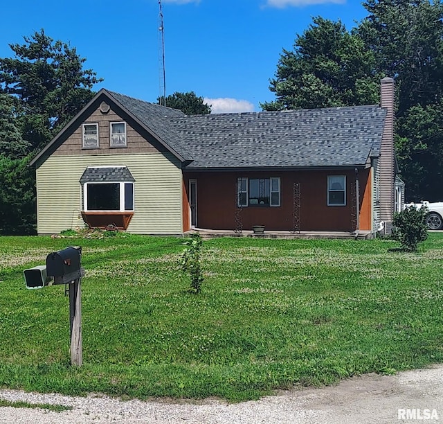 19635 E 800th St, Sciota, IL 61475 - view of front of home featuring a front yard and roof with shingles