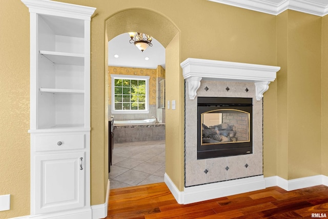 4851 Sheridan Rd, Groveland, IL 61535 - detailed view of wood finished floors and arched walkways