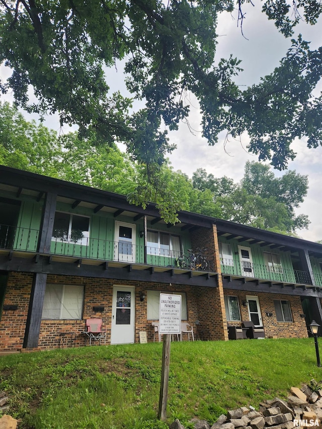 740 E Shore Dr Unit 8, Pekin, IL 61554 - view of building exterior