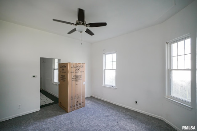 1107 E Frye Ave, Peoria, IL 61603 - carpeted empty room featuring ceiling fan and baseboards