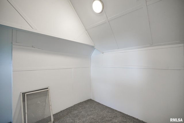 1107 E Frye Ave, Peoria, IL 61603 - bonus room with carpet floors and lofted ceiling