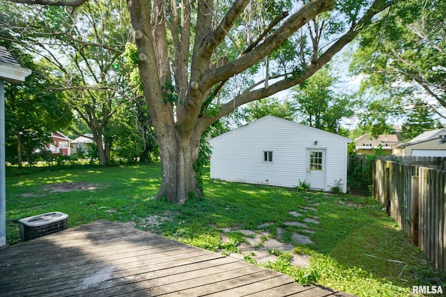 1107 E Frye Ave, Peoria, IL 61603 - view of yard featuring a wooden deck