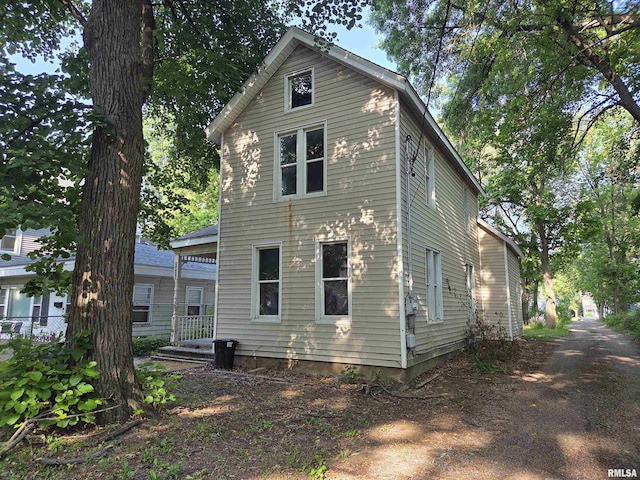 2011 N Bigelow St, Peoria, IL 61604 - rear view of house