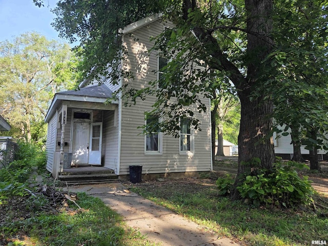 2011 N Bigelow St, Peoria, IL 61604 - view of front facade