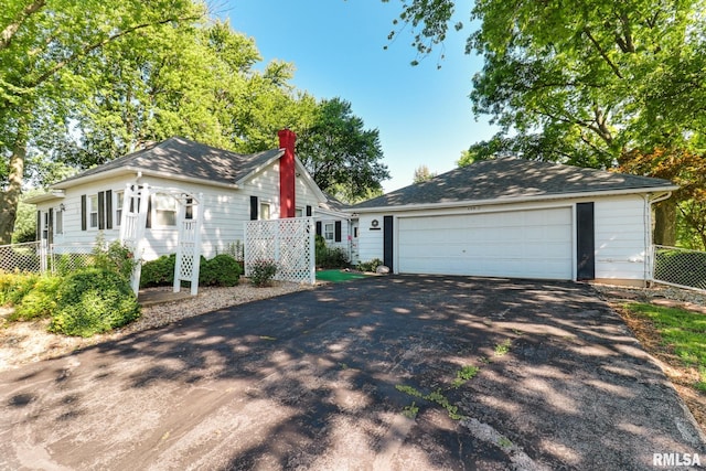 105 W C St, Delavan, IL 61734 - photo 9