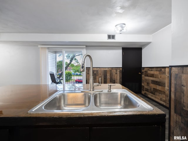 3119 W Willow Knolls Rd Unit 37B, Peoria, IL 61614 - kitchen view of a sink