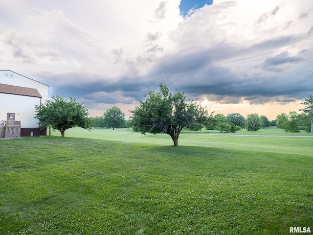 3119 W Willow Knolls Rd Unit 37B, Peoria, IL 61614 - view of grassy yard