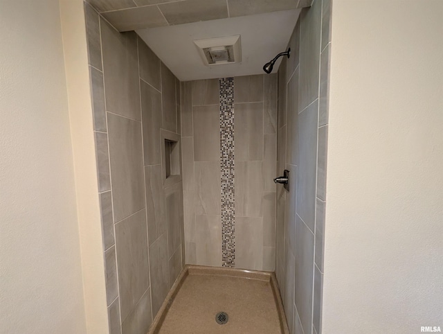 1101 S 4th St, Pekin, IL 61554 - full bathroom with a tile shower