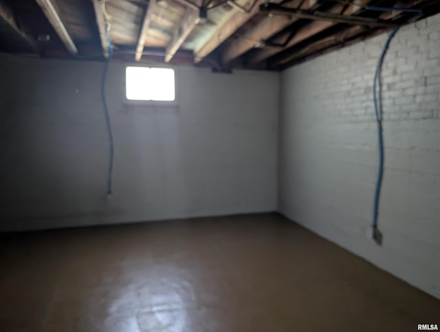 1101 S 4th St, Pekin, IL 61554 - view of below grade area
