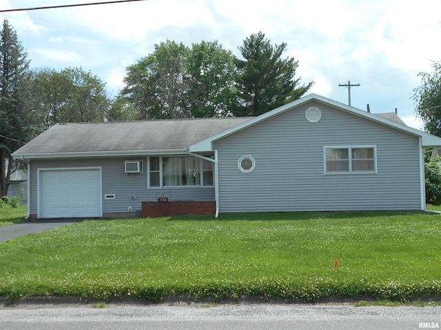 134 W Osborn St, Bushnell, IL 61455 - photo 1