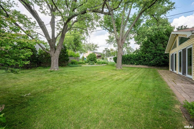1729 W Willow Wood Dr, Peoria, IL 61614 - view of grassy yard