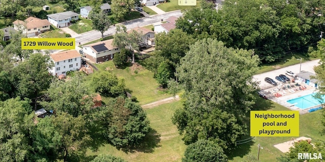 1729 W Willow Wood Dr, Peoria, IL 61614 - aerial view of property's location featuring a pool area