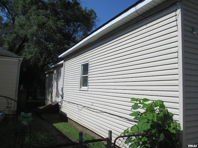 1810 W Latrobe St, Peoria, IL 61605 - view of side of property