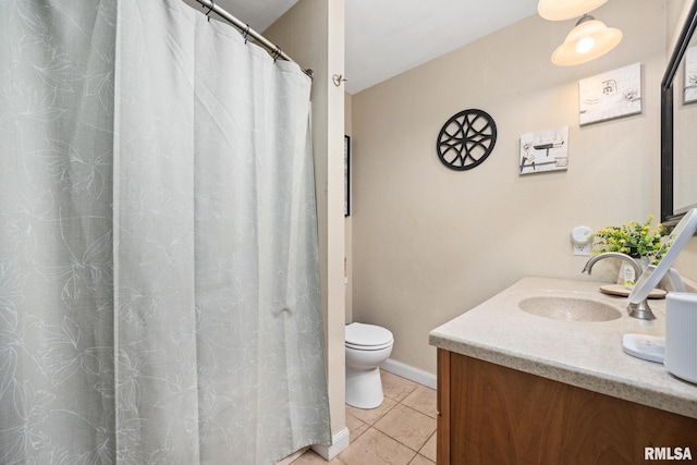 114 Julian Ave, East Peoria, IL 61611 - bathroom featuring vanity and tile patterned flooring