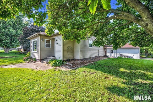 205 W Locust St, La Rose, IL 61541 - photo 30