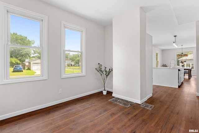 717 W Armstrong Ave, Peoria, IL 61606 - photo 27