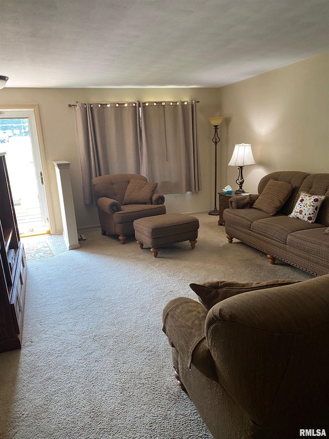 1517 W Teton Dr, Peoria, IL 61614 - view of carpeted living area
