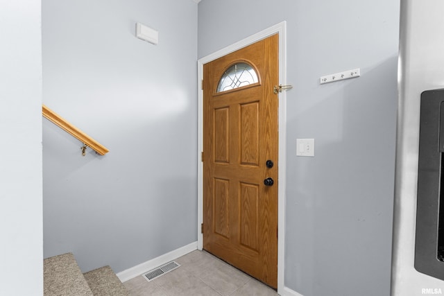 2024 S 2nd Ave, Morton, IL 61550 - foyer featuring baseboards and light tile patterned flooring