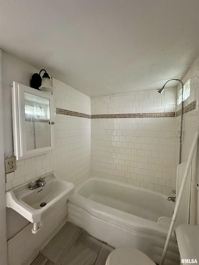 1009 W Armstrong Ave, Peoria, IL 61606 - photo 13