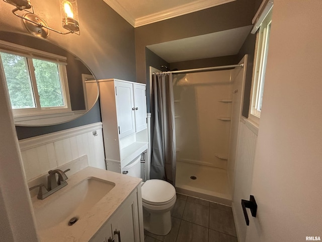 3406 W Brookside Dr, Peoria, IL 61615 - bathroom featuring ornamental molding, tile patterned flooring, vanity, a shower with curtain, and a wainscoted wall