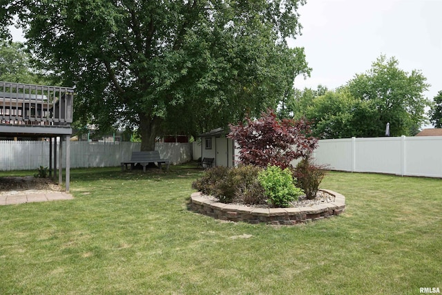3406 W Brookside Dr, Peoria, IL 61615 - fenced backyard featuring a storage unit