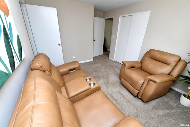 4527 N Nelson Dr, Peoria, IL 61614 - living area featuring carpet and baseboards