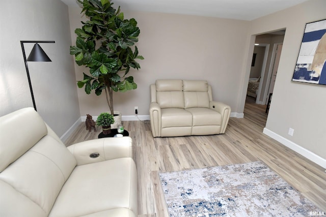 4527 N Nelson Dr, Peoria, IL 61614 - living room with wood finished floors