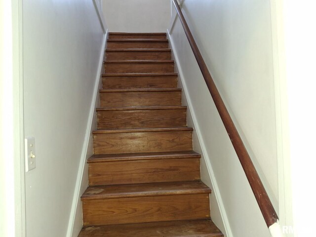 244 W Chestnut St, Canton, IL 61520 - photo 28